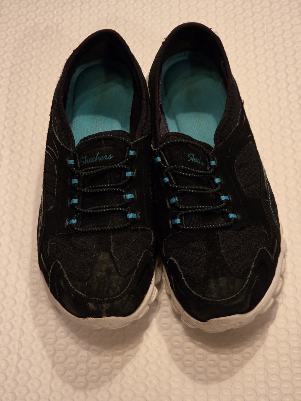 Skechers